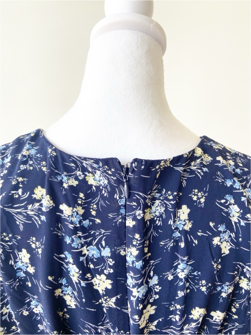 Navy Floral Wrap Mini Dress Size L - Picture 6 of 9